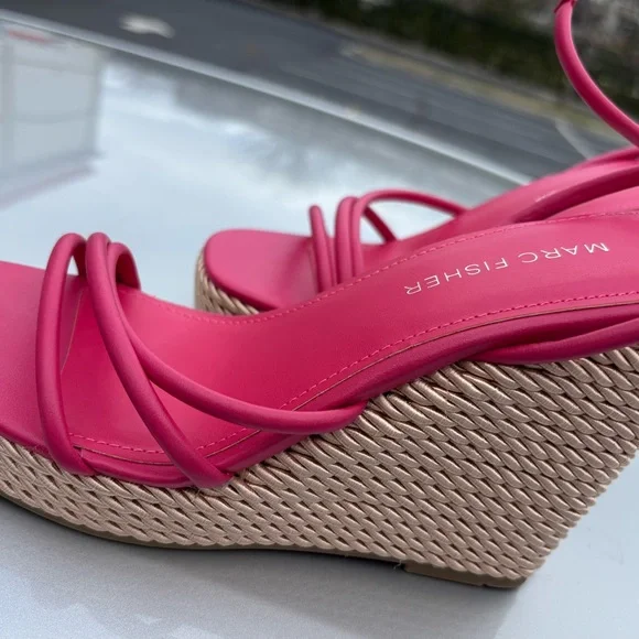Brand New Wedges By MARC FISHER- Size 6 M - Wedge Height 4 Inches - box 6 - Picture 3 of 6